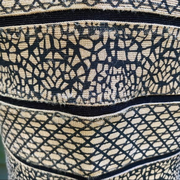 Gracia Bodycon Bandage Dress - Picture 10 of 10